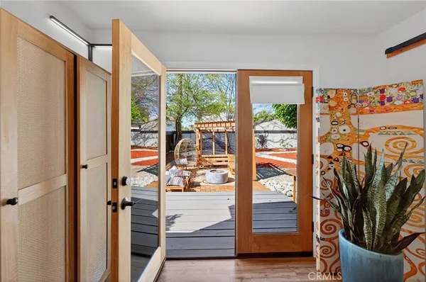 $1,499,888 | 261 North Oak Avenue, Pasadena, CA 91107