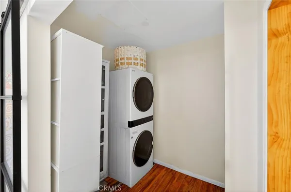 $1,499,888 | 261 North Oak Avenue, Pasadena, CA 91107