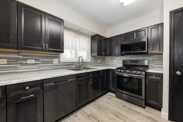 $250,000 | 1263 Chalet Road, Unit 211, Naperville, IL 60563