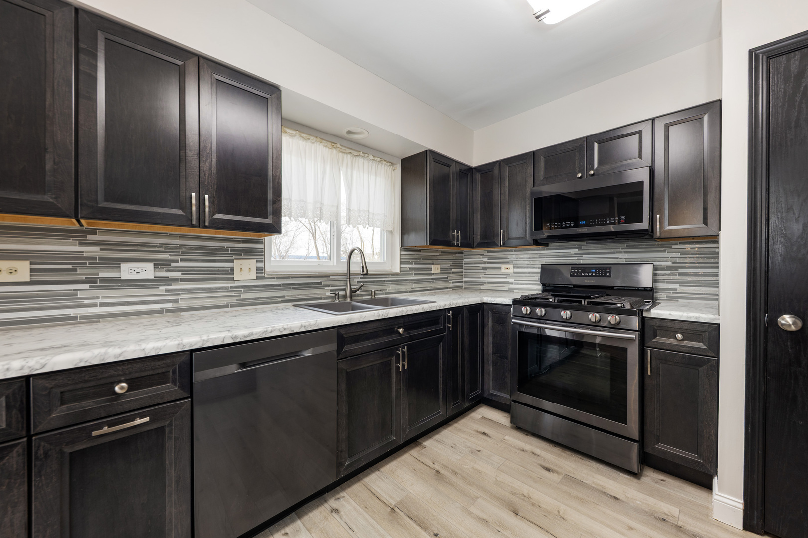 1263 Chalet Road, Unit 211 Naperville, IL 60563 - Photo 2 of 27