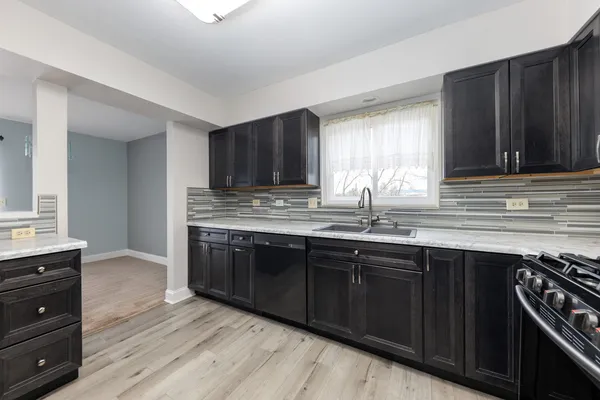 $250,000 | 1263 Chalet Road, Unit 211, Naperville, IL 60563