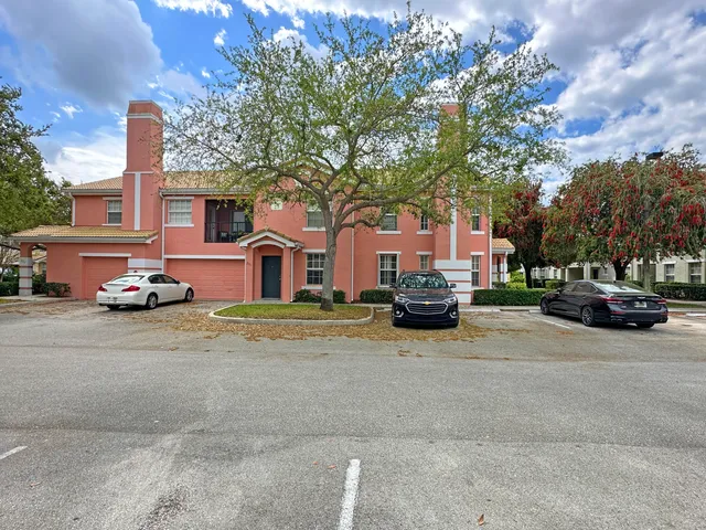 $2,150 | 144 Southwest Peacock Boulevard, Unit 101, Port St. Lucie, FL 34986