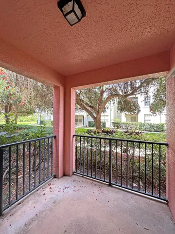 $2,150 | 144 Southwest Peacock Boulevard, Unit 101, Port St. Lucie, FL 34986