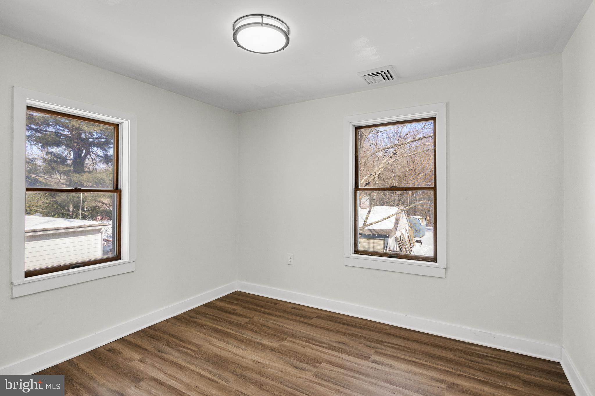 985 Main Street Sewell, NJ 08080 - Photo 15 of 29