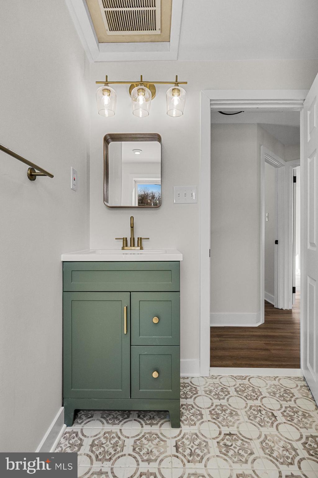 985 Main Street Sewell, NJ 08080 - Photo 18 of 29