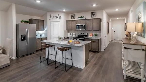 $292,990 | 3304 Charleston Drive, Ennis, TX 75119