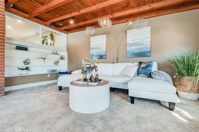 $1,150,000 | 1012 East 45th Way, Long Beach, CA 90807