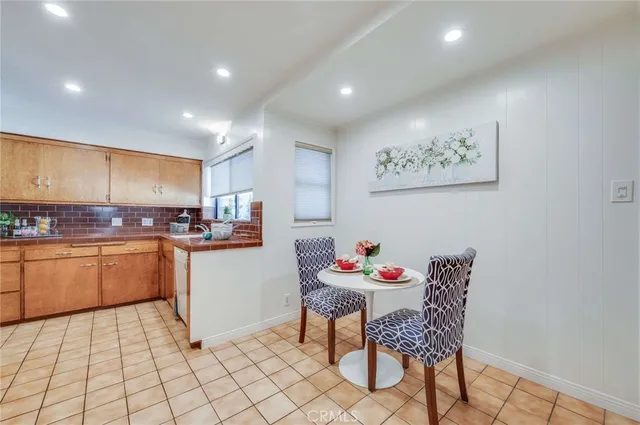 $1,150,000 | 1012 East 45th Way, Long Beach, CA 90807