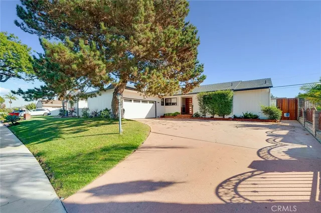 $1,150,000 | 1012 East 45th Way, Long Beach, CA 90807