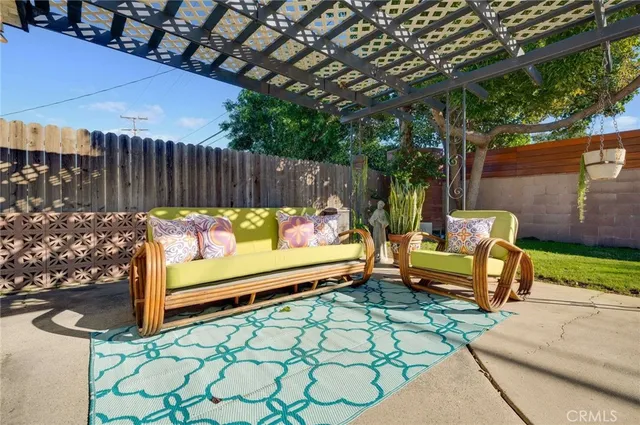 $1,150,000 | 1012 East 45th Way, Long Beach, CA 90807