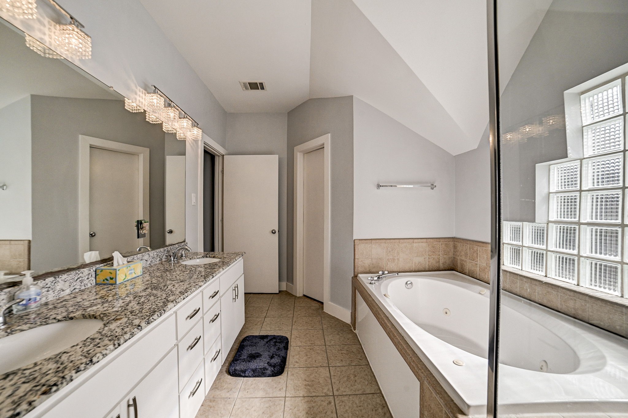 5838 Larkin Street Houston, TX 77007 - Photo 25 of 44