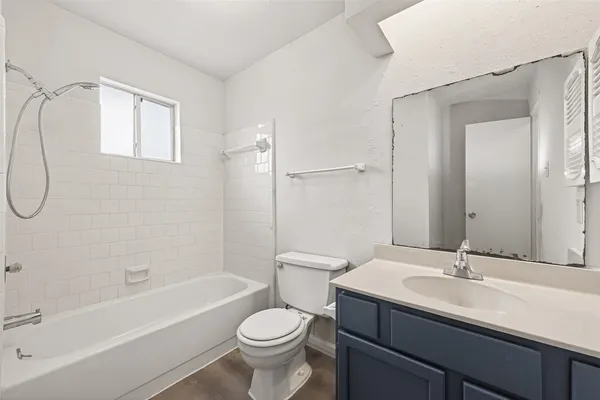 $2,200 | 7523 La Pl Drive, Houston, TX 77083