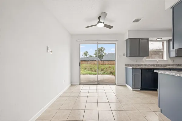 $2,200 | 7523 La Pl Drive, Houston, TX 77083