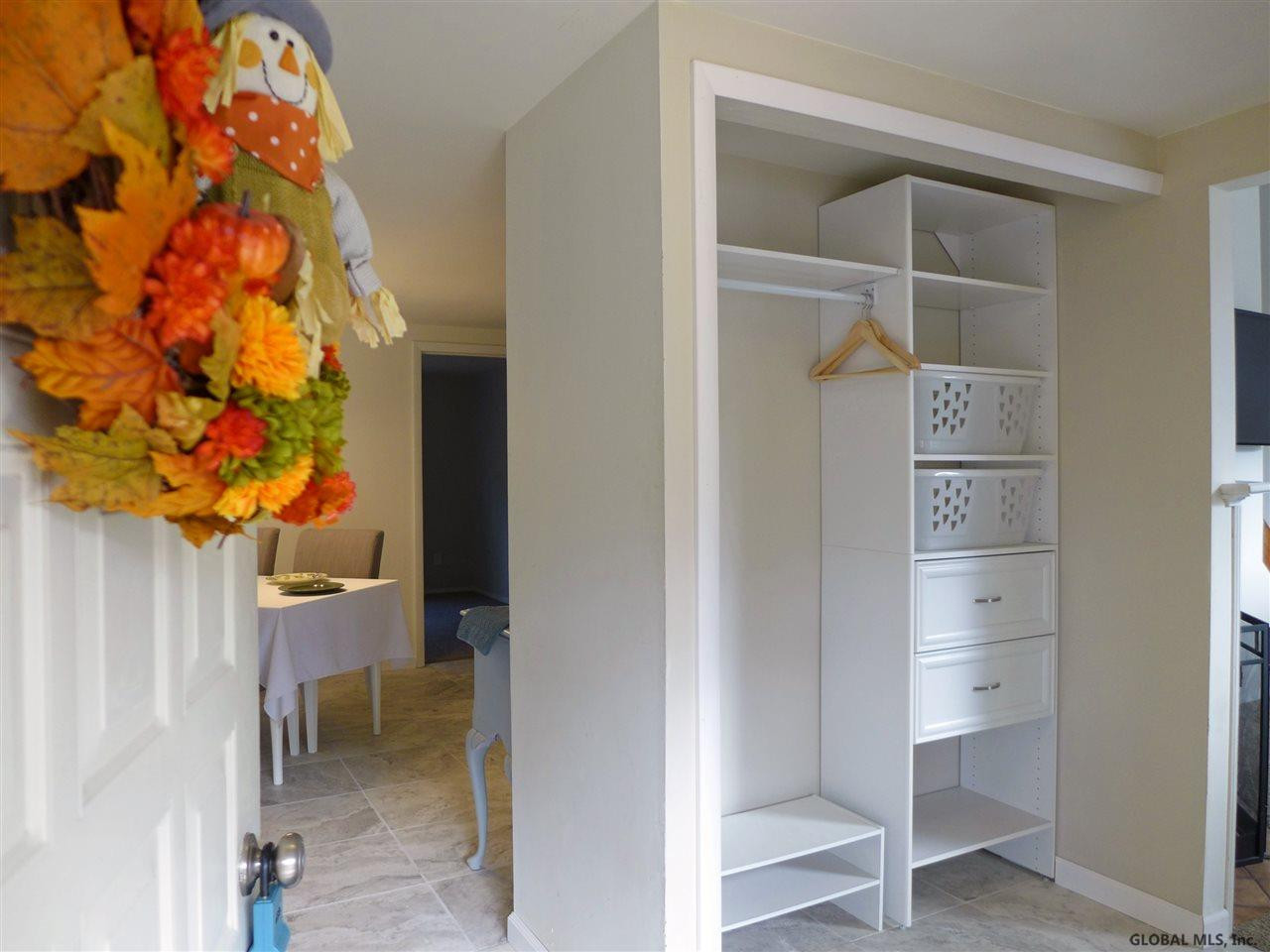 34 Glade Mallow Road Malta, NY 12020 - Photo 2 of 18 Entryway