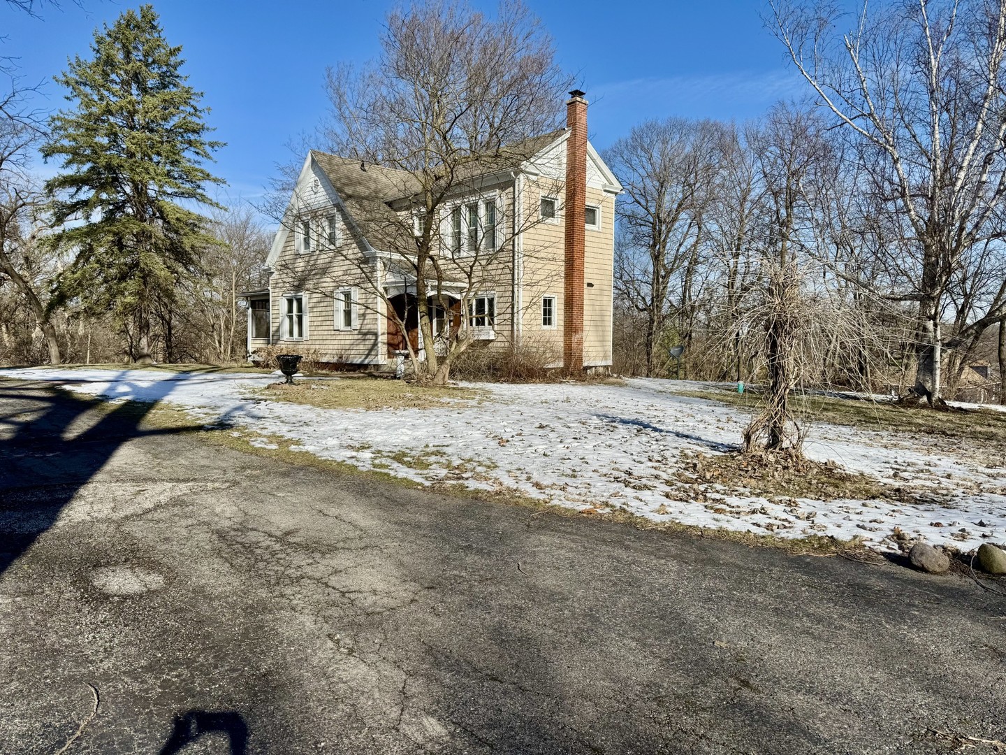 3 Trexler Avenue Oglesby, IL 61348 - Photo 2 of 20 a view of road with large trees