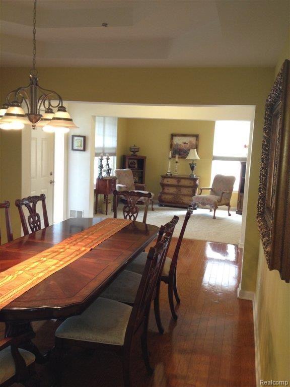 3609 Everett Drive Rochester, MI 48307 - Photo 3 of 9 photo 2.JPG