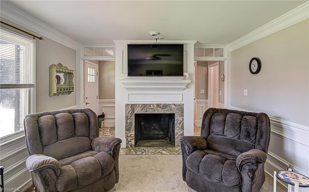 3266 Robinhood Road Winston-Salem, NC 27106 - Photo 8 of 30 Living Room 3