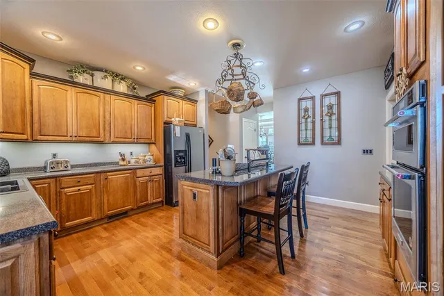 $489,900 | 2528 Copperwood Drive, Lebanon, MO 65536