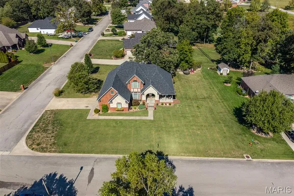 $489,900 | 2528 Copperwood Drive, Lebanon, MO 65536