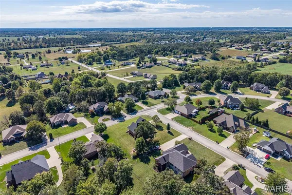 $489,900 | 2528 Copperwood Drive, Lebanon, MO 65536