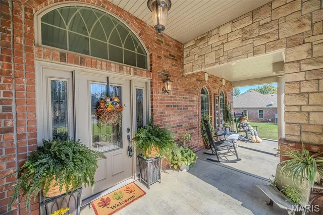 $489,900 | 2528 Copperwood Drive, Lebanon, MO 65536