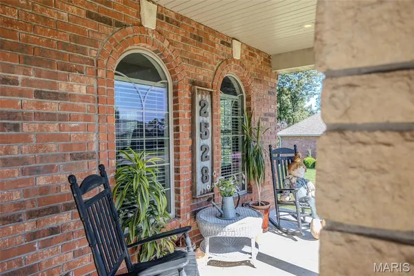 $489,900 | 2528 Copperwood Drive, Lebanon, MO 65536