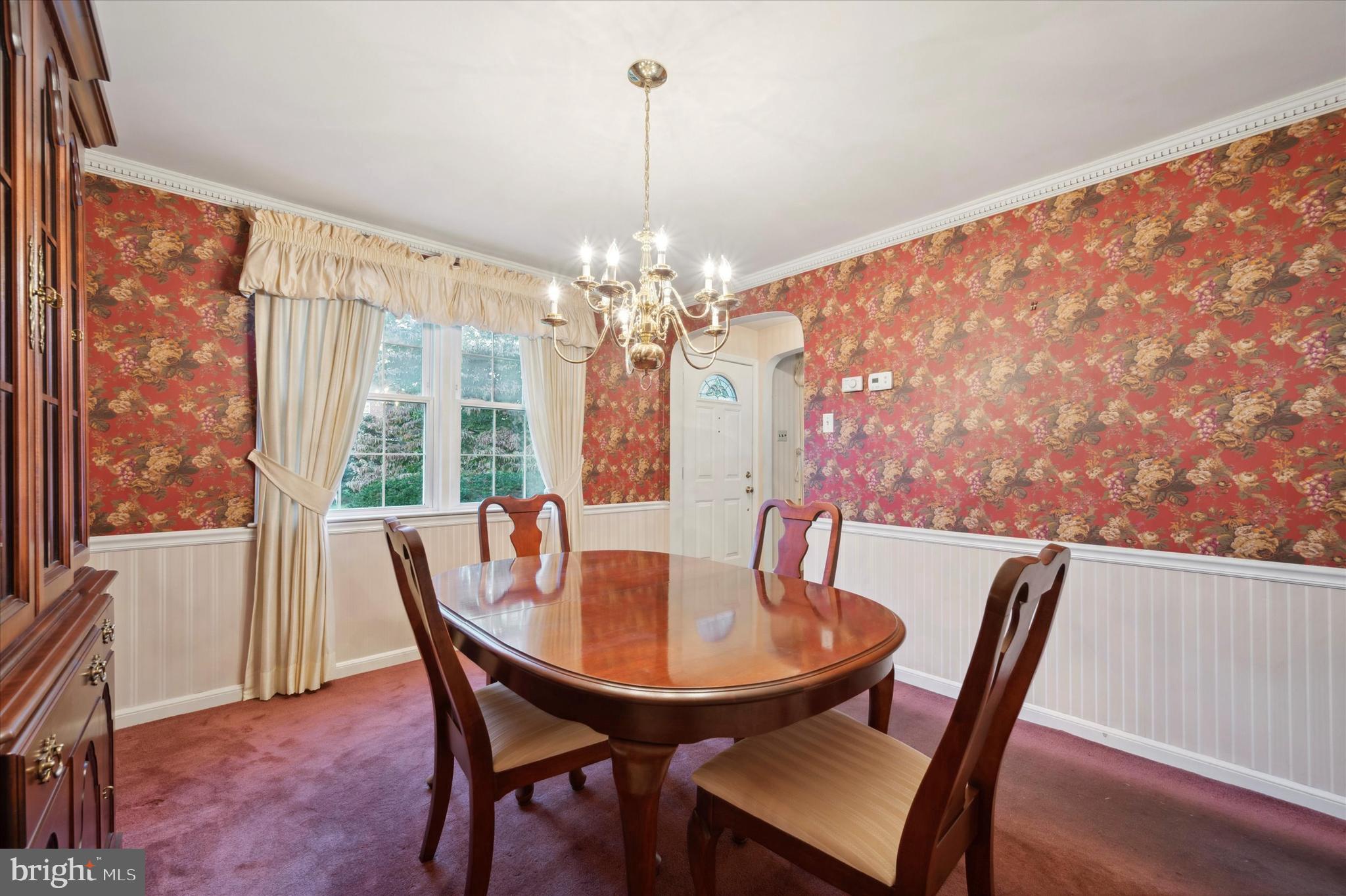 375 Yarnall Drive Springfield, PA 19064 - Photo 7 of 26 Dining Room