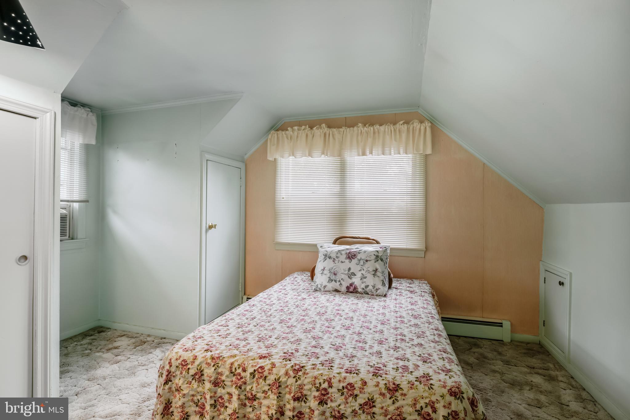 559 Sunset Avenue Maple Shade, NJ 08052 - Photo 18 of 32 Upper Level - Bedroom 4