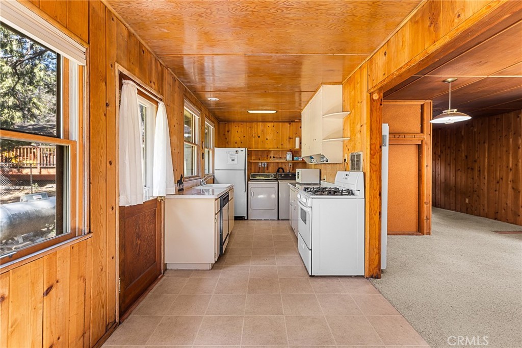 25455 Tahquitz Road Idyllwild, CA 92549 - Photo 11 of 24