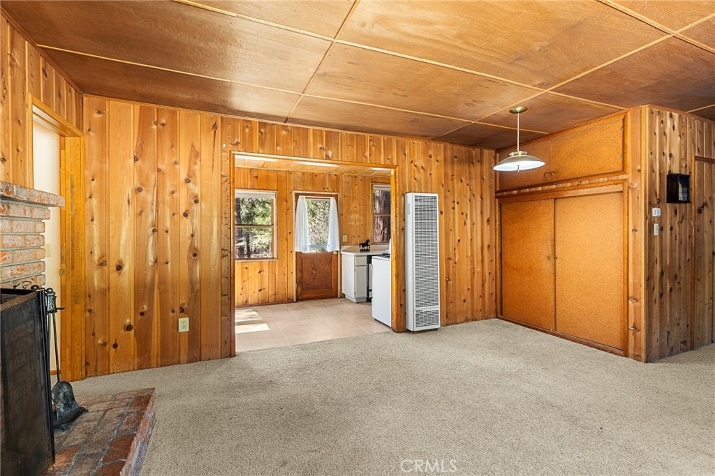 25455 Tahquitz Road Idyllwild, CA 92549 - Photo 8 of 25 an empty room with windows