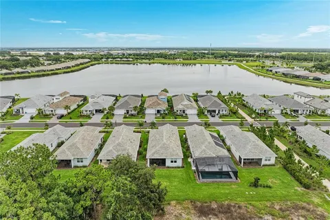 $599,000 | 1079 Waterline Court, Sarasota, FL 34240