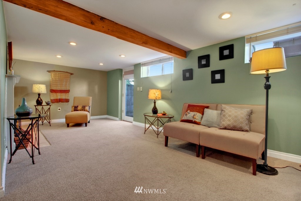 3908 Southwest Southern Street Seattle, WA 98136 - Photo 11 of 20 Gallery Image 11