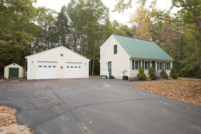 $519,000 | 86 Brookwood Drive, Gorham, ME 04038