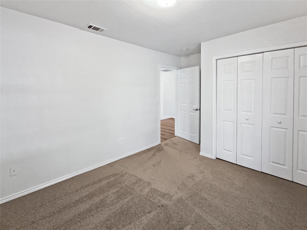4346 Hamilton Avenue Dallas, TX 75210 - Photo 3 of 16 a view of an empty room