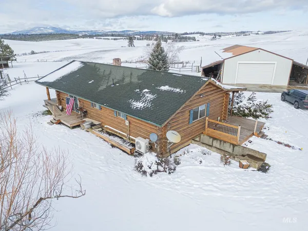 $769,000 | 4370 Highway 8, Troy, ID 83871