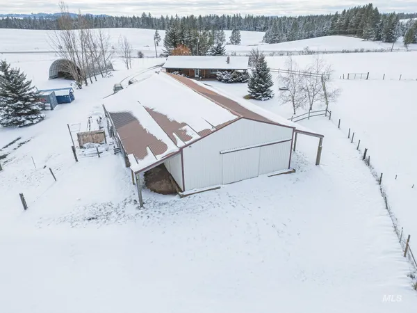 $769,000 | 4370 Highway 8, Troy, ID 83871