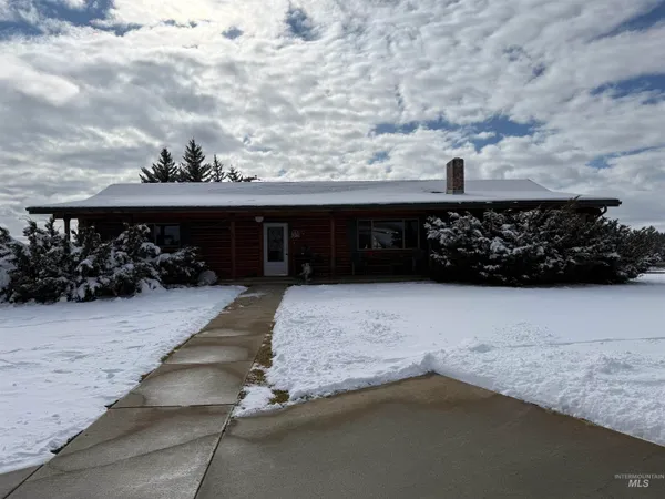 $769,000 | 4370 Highway 8, Troy, ID 83871