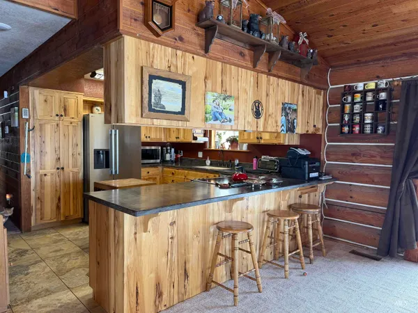 $769,000 | 4370 Highway 8, Troy, ID 83871