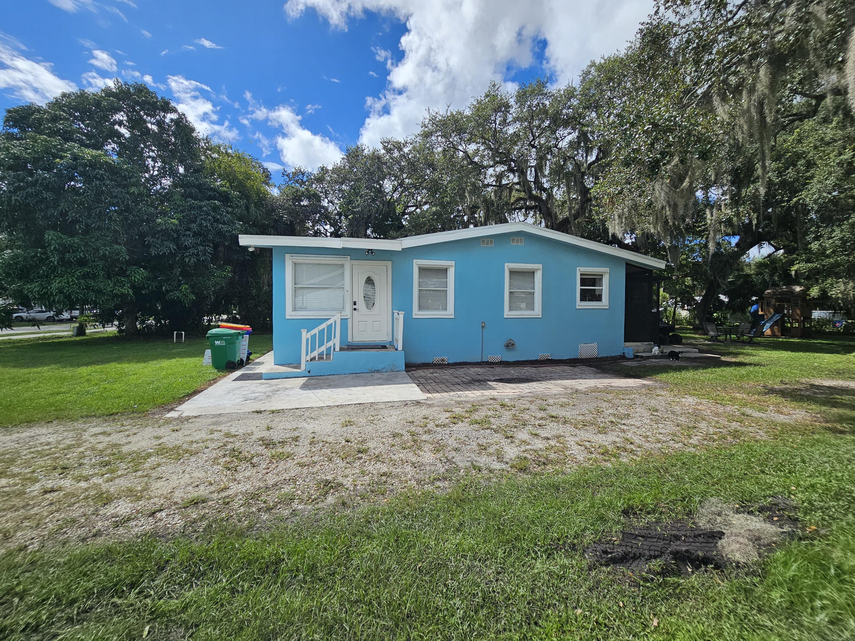 1806 Southwest 2nd Avenue Okeechobee, FL 34974 - Photo 28 of 44 20251002_114131