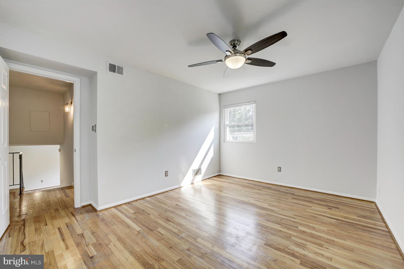 8112 Karl Road Alexandria, VA 22308 - Photo 15 of 30 Second Bedroom
