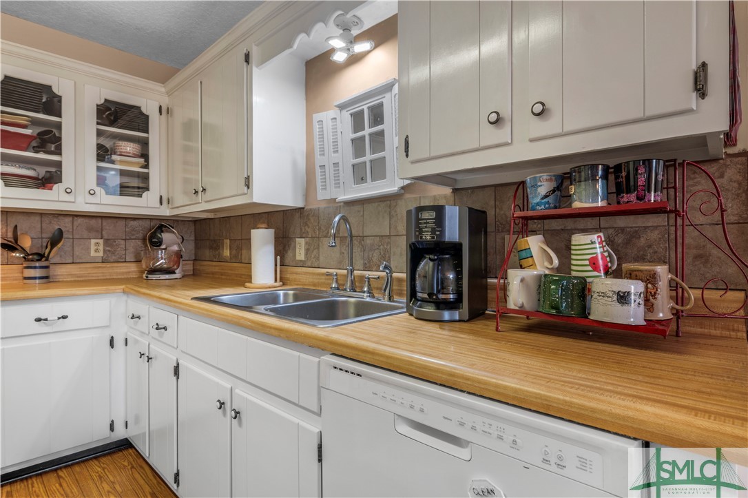 617 Thurmon Dasher Road Reidsville, GA 30453 - Photo 7 of 26 Kitchen