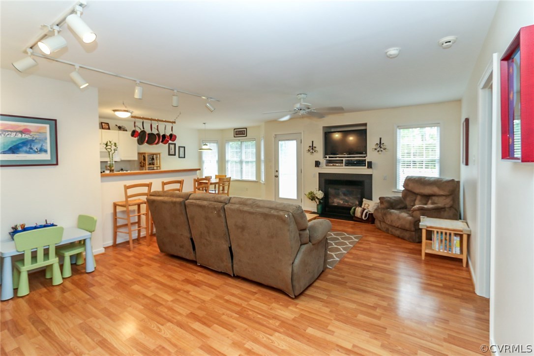5006 Parrish Branch Road Midlothian, VA 23112 - Photo 4 of 22 Gallery Image 4