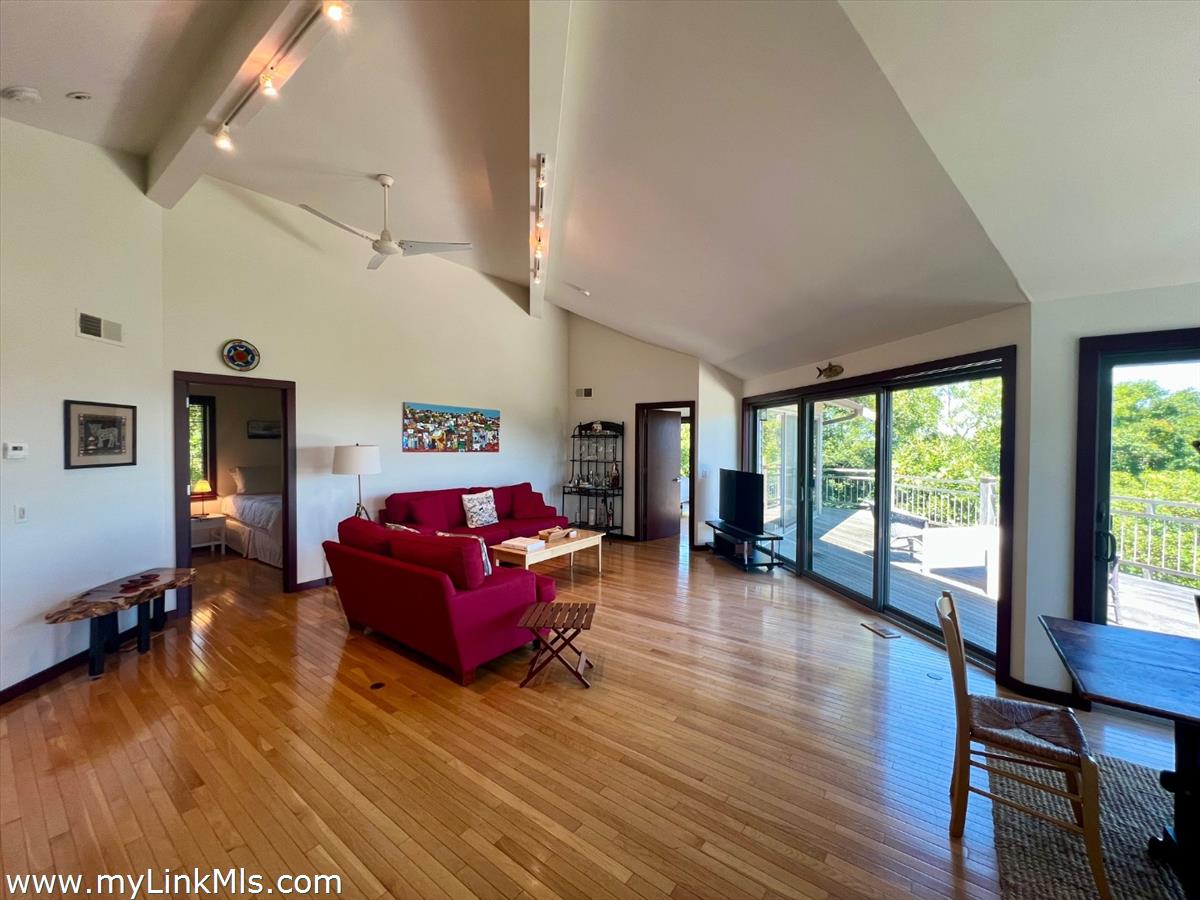 382 Lighthouse Road Aquinnah, MA 02535 - Photo 12 of 29