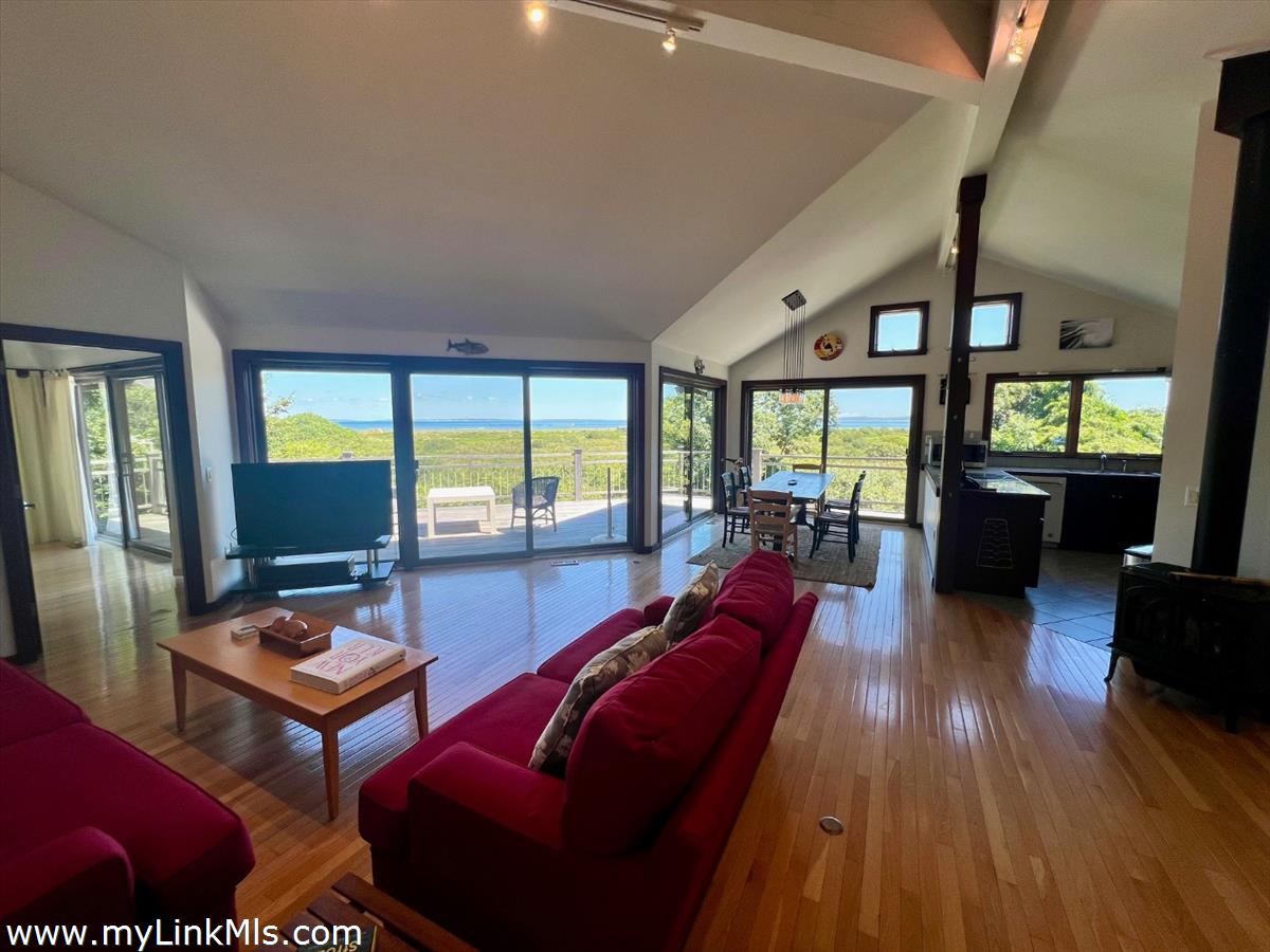 382 Lighthouse Road Aquinnah, MA 02535 - Photo 14 of 29
