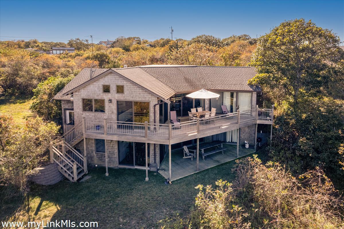 382 Lighthouse Road Aquinnah, MA 02535 - Photo 2 of 29