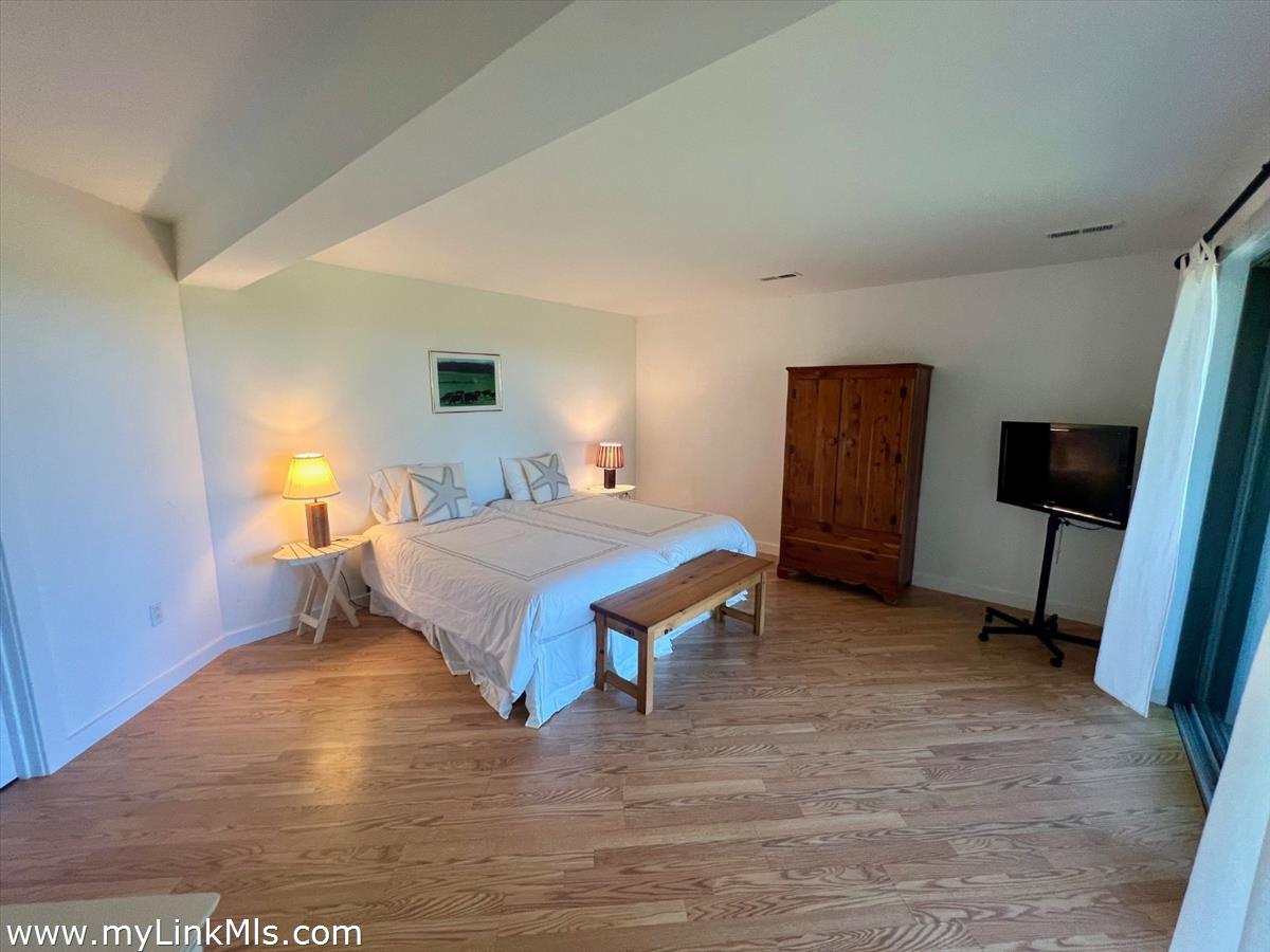 382 Lighthouse Road Aquinnah, MA 02535 - Photo 25 of 29