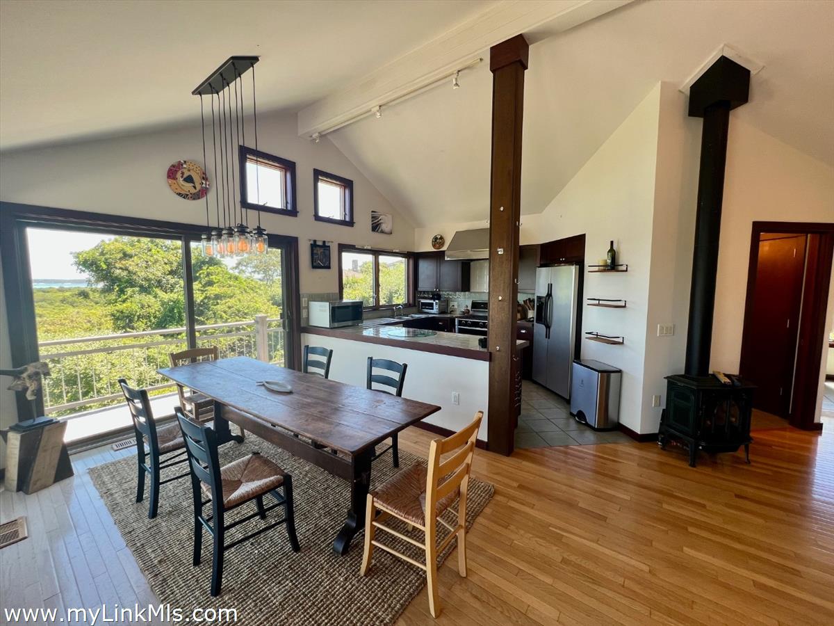 382 Lighthouse Road Aquinnah, MA 02535 - Photo 8 of 29