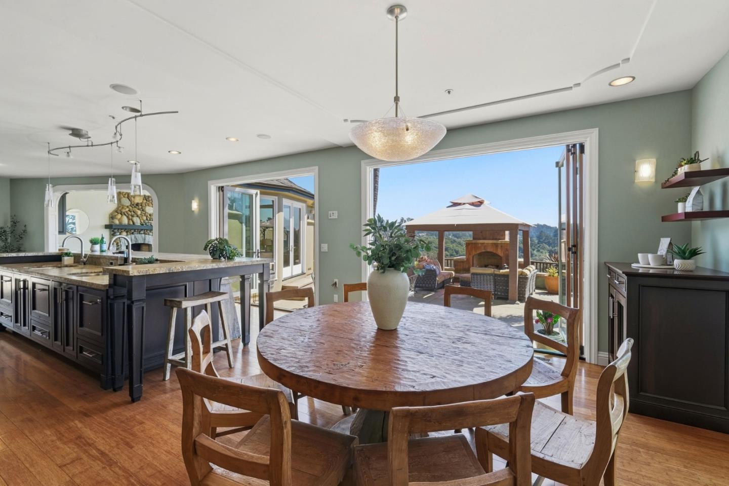 380 Mockingbird Ridge Road Watsonville, CA 95076 - Photo 5 of 67