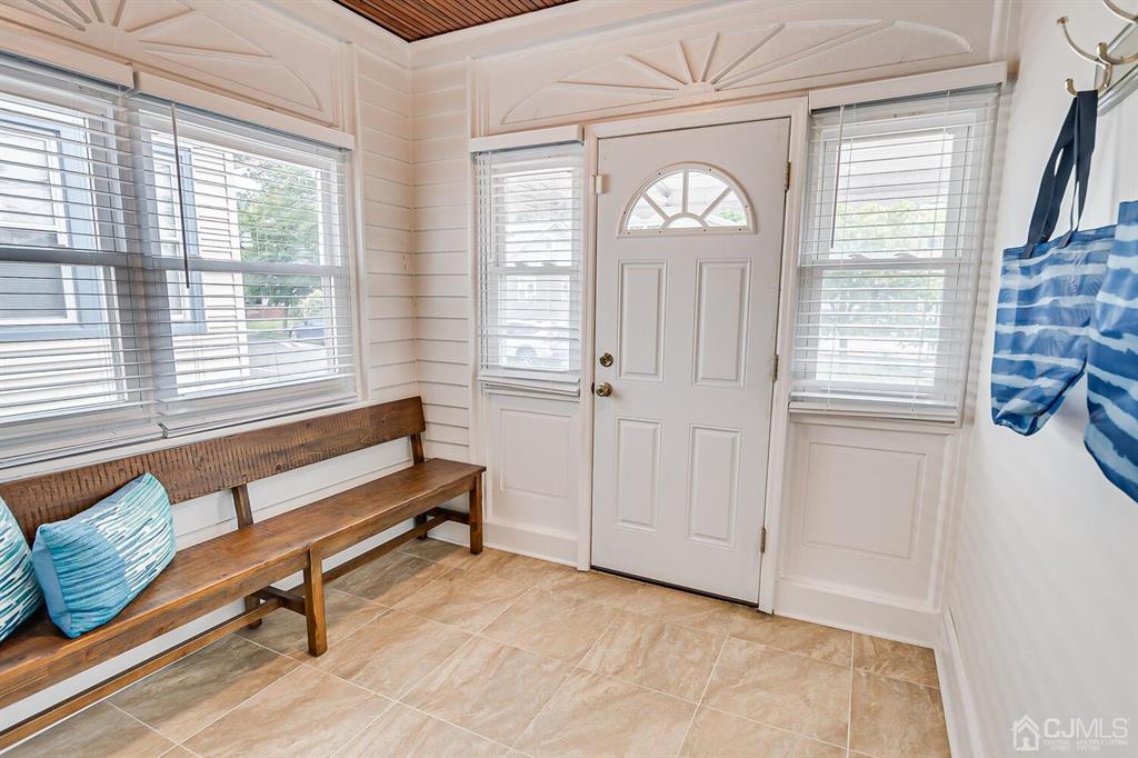 79 Van Ness Terrace Maplewood, NJ 07040 - Photo 4 of 40 a view of a livingroom with furniture