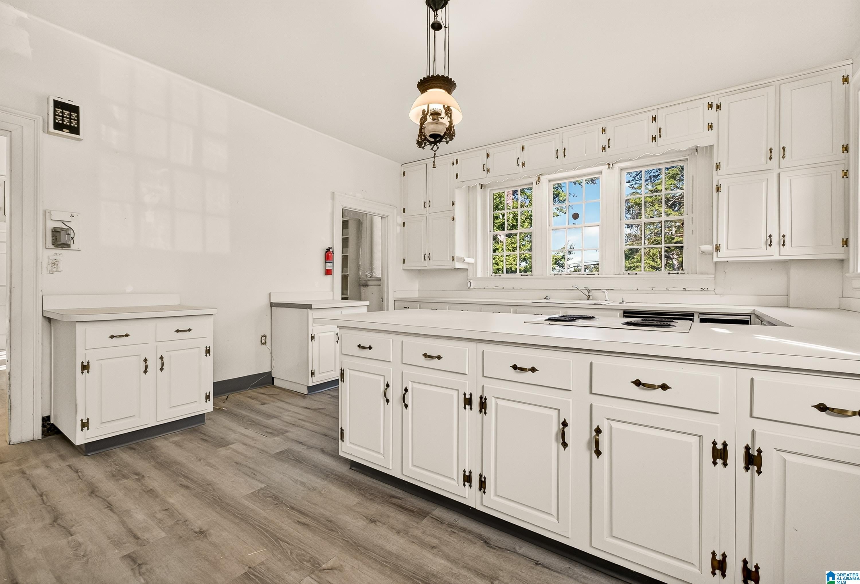 1453 Shades Crest Road Hoover, AL 35226 - Photo 38 of 91 Gallery Image 38